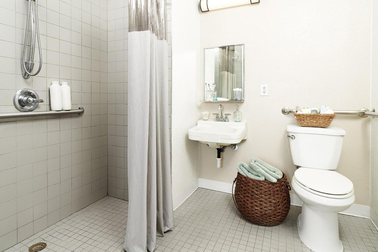 Intown Suites Extended Stay Newport News Va - I-64 Dış mekan fotoğraf